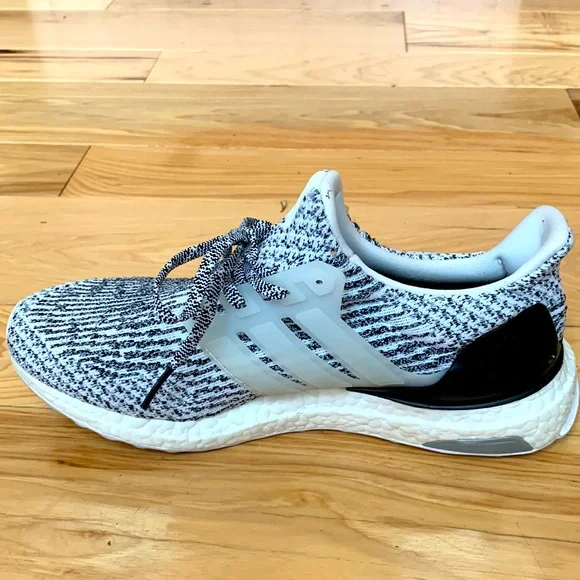 Adidas Ultraboost 3.0 Oreo - Picture 4 of 8
